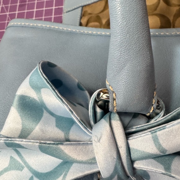 COACH Vintage Soho Satchel in pastel blue Y2k - Picture 9 of 15
